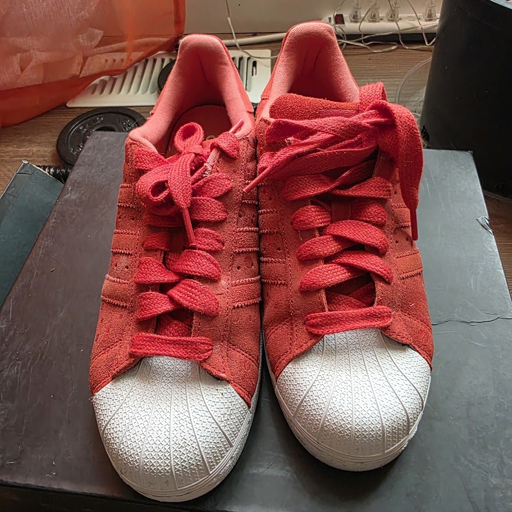 adidas Superstar